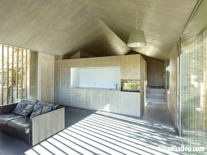 Ngôi nhà xây bằng gạch đá vụn tuyệt đẹp với không gian sống đơn giản