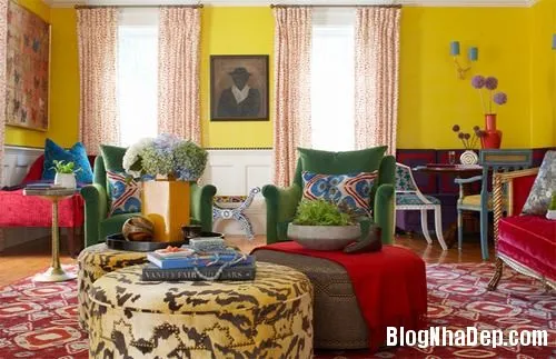 Phòng khách đầy thư giãn với nội thất màu xanh lá