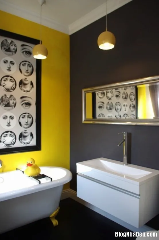 Phòng tắm cực chất với sắc vàng