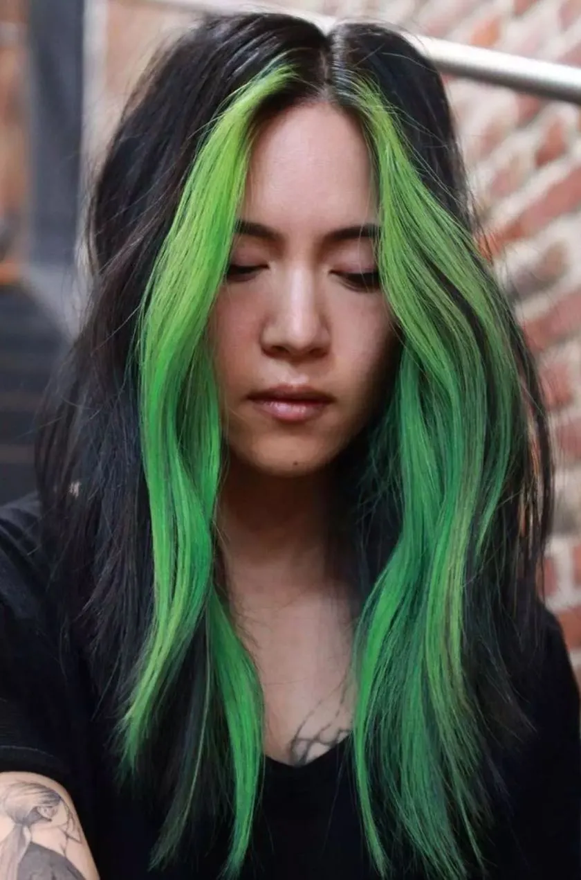15 Kiểu tóc màu xanh rêu đẹp, cực bắt trend, hot nhất 2024