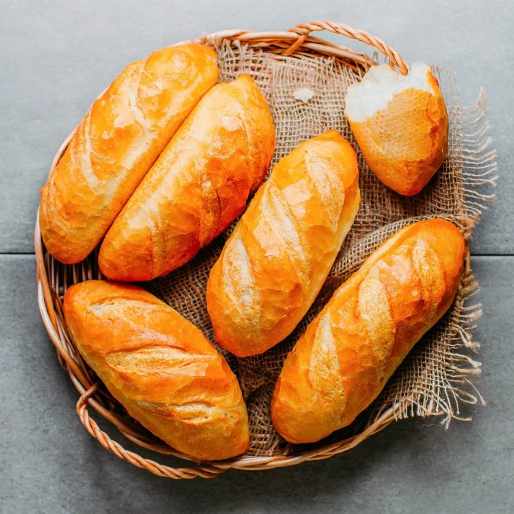 5 Cách làm bánh mì bằng nồi chiên không dầu giòn, thơm