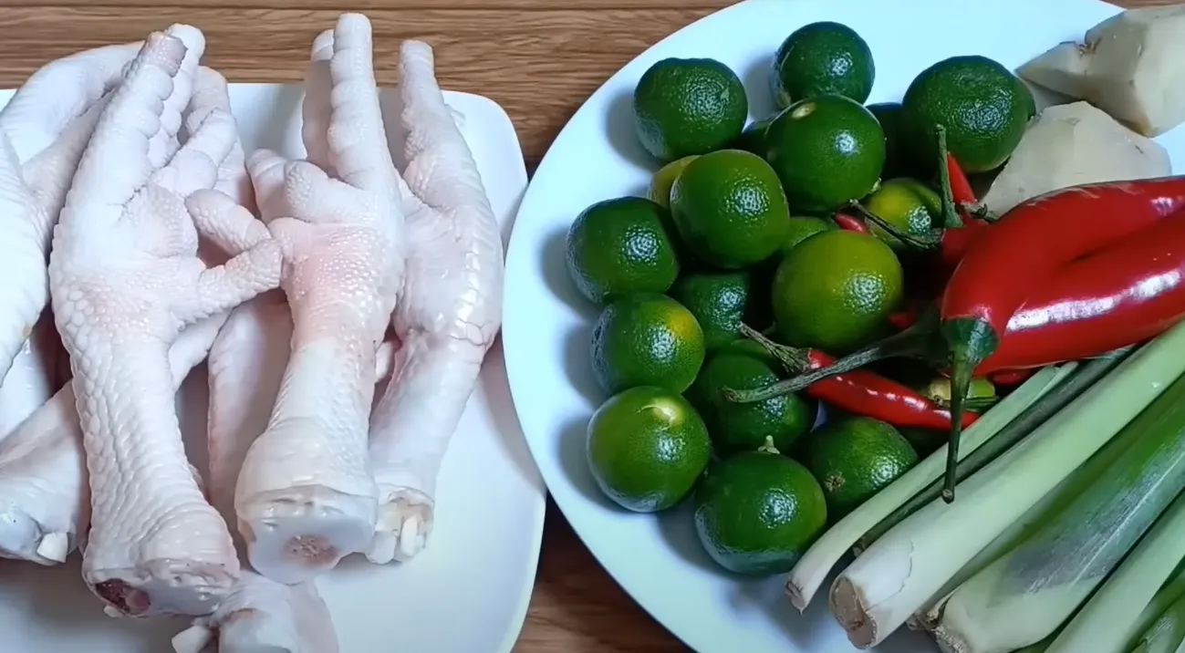 5 Cách làm chân gà sả tắc giòn, ngon, đậm vị, ăn liền