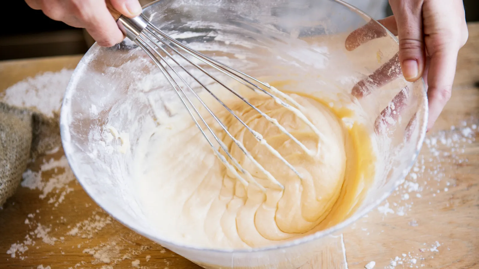 Cách làm bánh trứng lòng đào siêu hot, cute cực nhanh tại nhà 