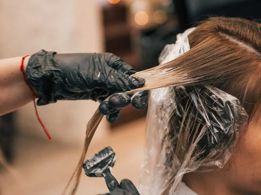 Cách nhuộm tóc tại nhà đơn giản, an toàn, lên màu chuẩn nhất 